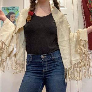 White Wollen Shawl or Scarf